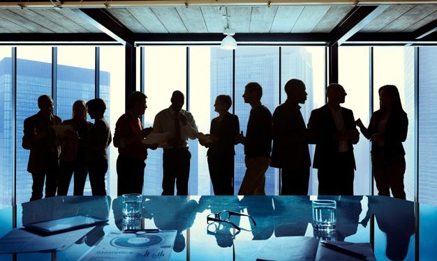 Encontrar trabajo haciendo networking