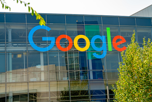 Prácticas en Google Ofertas y Becas