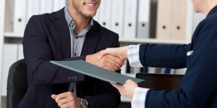 Cómo actuar en una entrevista de trabajo