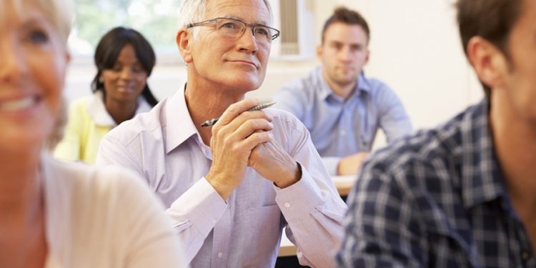 Ingreso a la universidad para mayores de 40 años por experiencia laboral