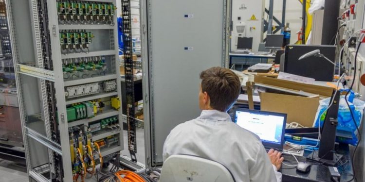 Ingeniero electrónico: sueldo y responsabilidades