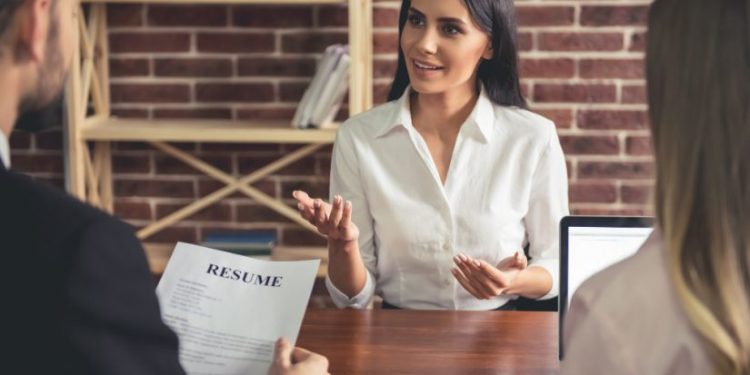Cómo un empleado puede añadir valor a la empresa
