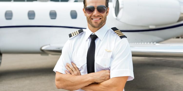 Requisitos para ser piloto comercial en España