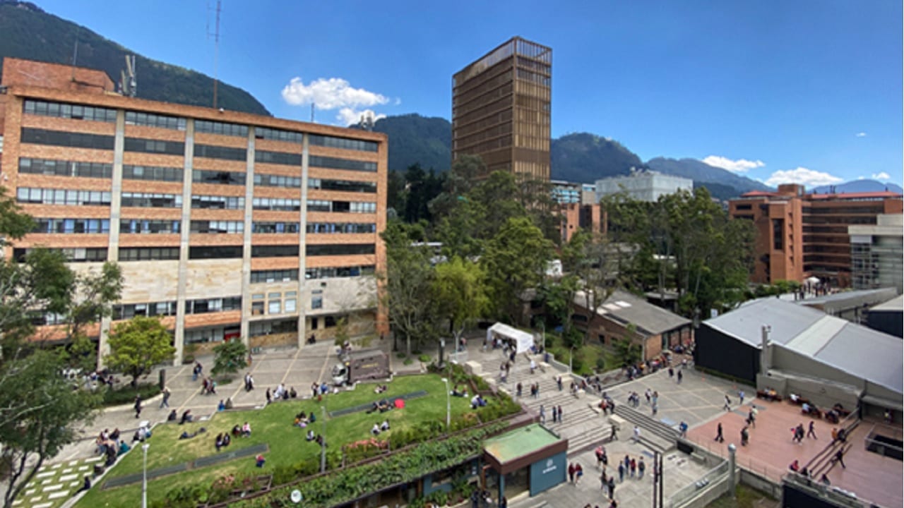 Universidad  Pontificia Javeriana