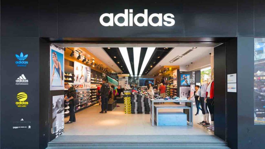 Adidas publica 149 ofertas de empleo para reforzar su plantilla de cara a  la campaña de verano - ImpulsaT