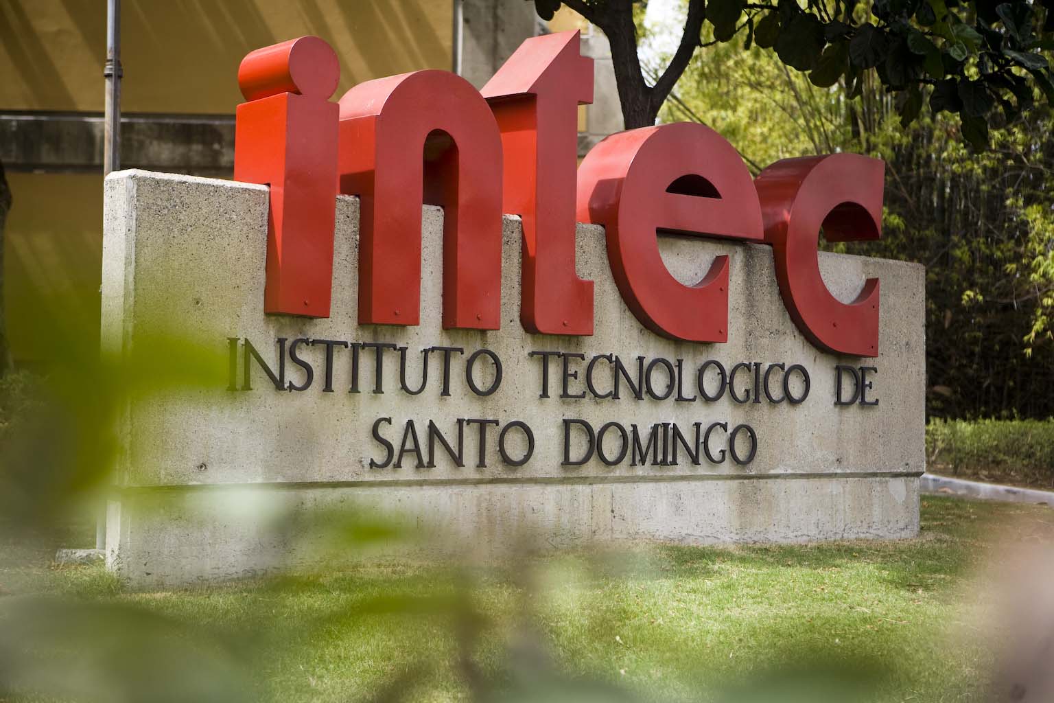 Instituto Tecnológico de Santo Domingo (INTEC)