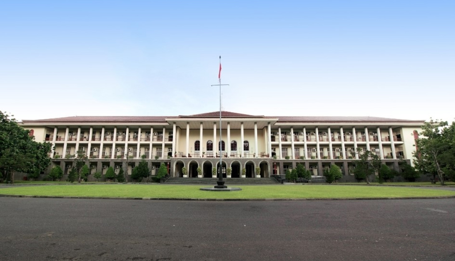 Universidad Gadjah Mada