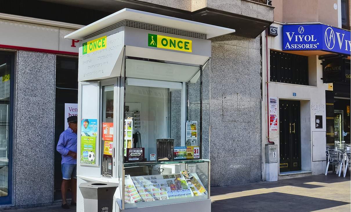 La ONCE busca personal para trabajar en oficinas y NO piden certificado de discapacidad