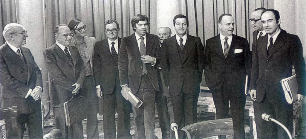 Normalización Democrática de España e Integración en Europa (desde 1975) - Bloque 12 EBAU [year]